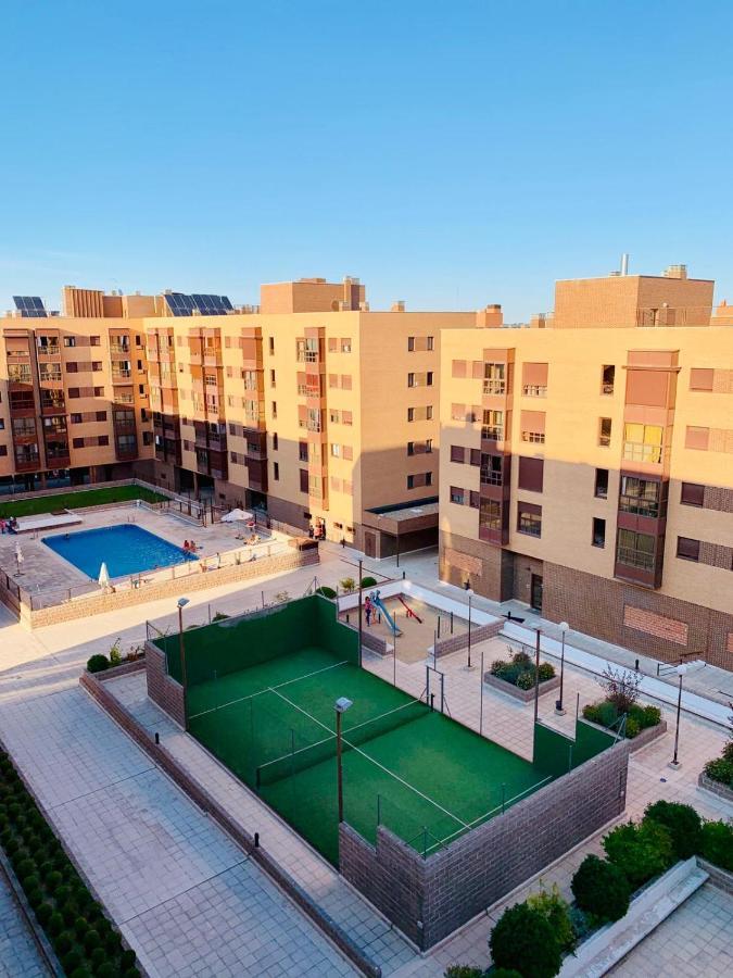 Apartment Madrid Barajas Luaran gambar
