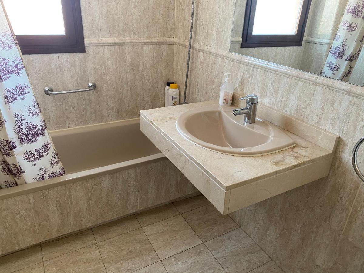 Apartment Madrid Barajas Luaran gambar